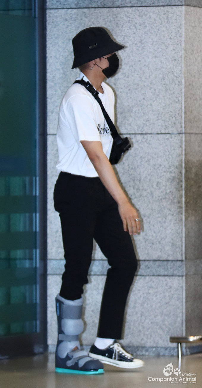 박우진 발목부상